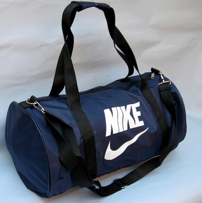 Модная спортивная сумка
