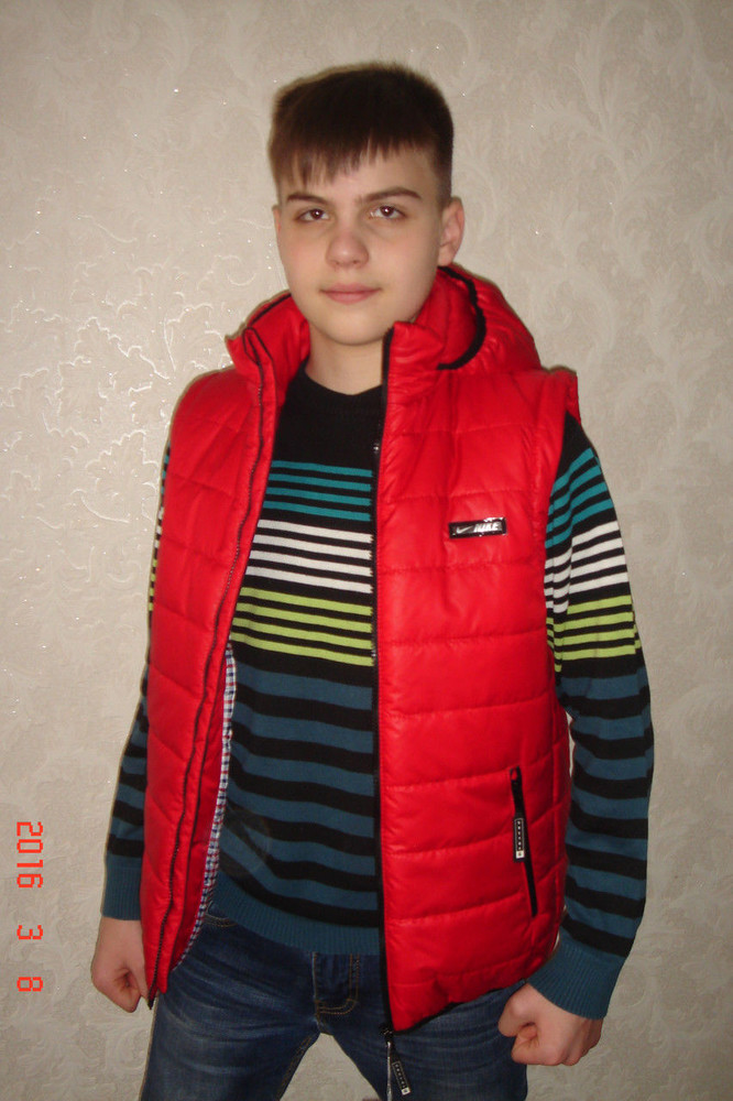 Куртка Весенняя с жилеткой. Подростковая куртка с красными вставками. Куртка на мальчика 110 Gulliver. Купить куртку осеннюю для подростка 15 лет рост 170-176. Куртка 110 мальчик