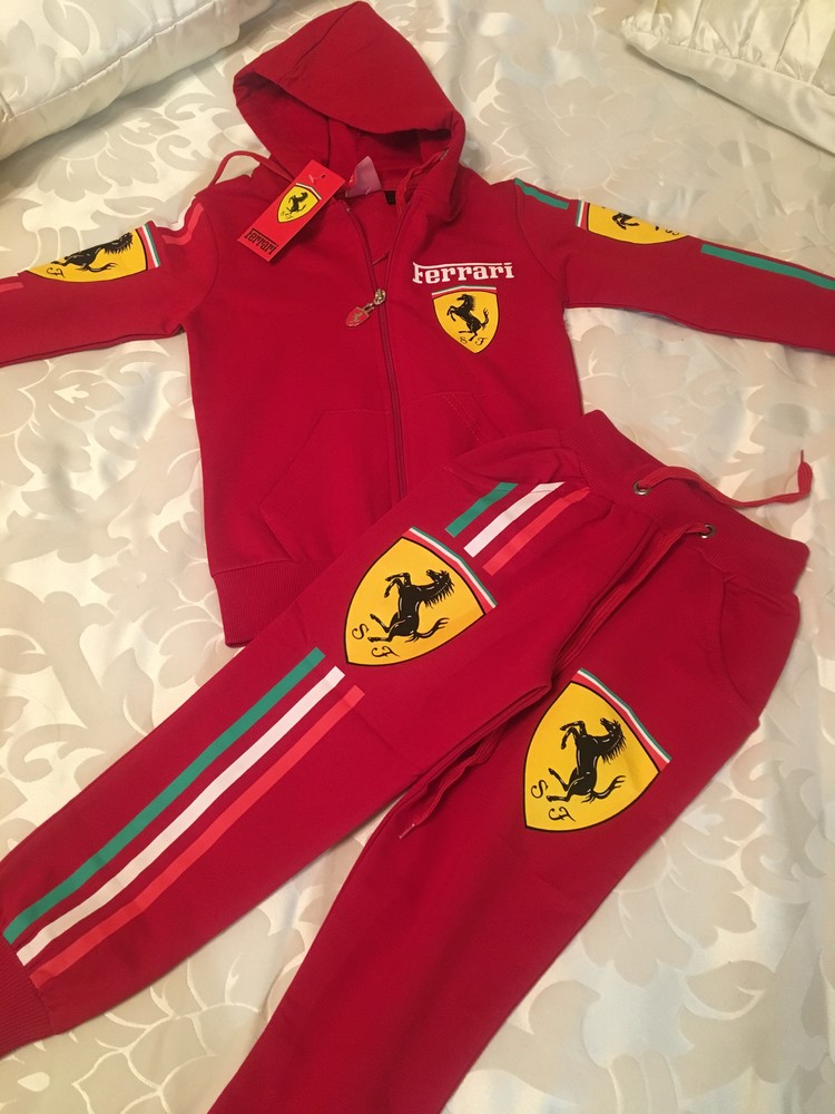 Спортивный костюм Ferrari мужской