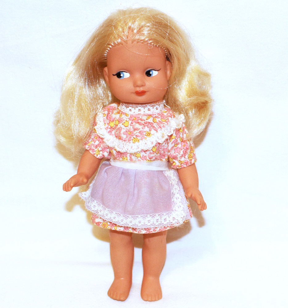 Кукла немецкая коллекционная, 19 см гдр с шикарными волосами фото №1