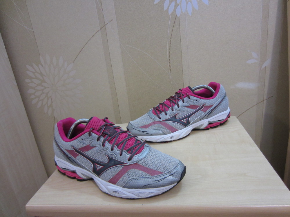 mizuno wave maverick 2 pink