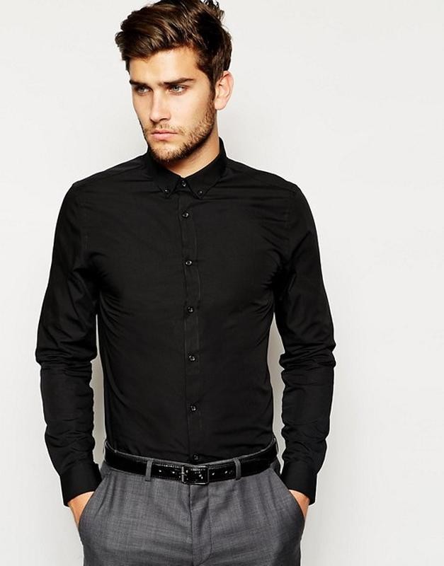 Красивая черная рубашка. Zara men Slim Fit рубашка черная. Асос одежда мужская рубашка чёрная. Черная рубашка слим фит. Рубашка с черным воротником.