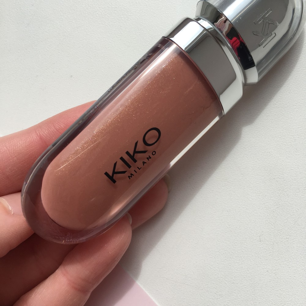 Оттенки кико на губах. Kiko 3d hydra Lipgloss. Кико Милано блеск 04. Kiko Milano 3d hydra Lipgloss. Kiko 3d hydra Lipgloss 03.