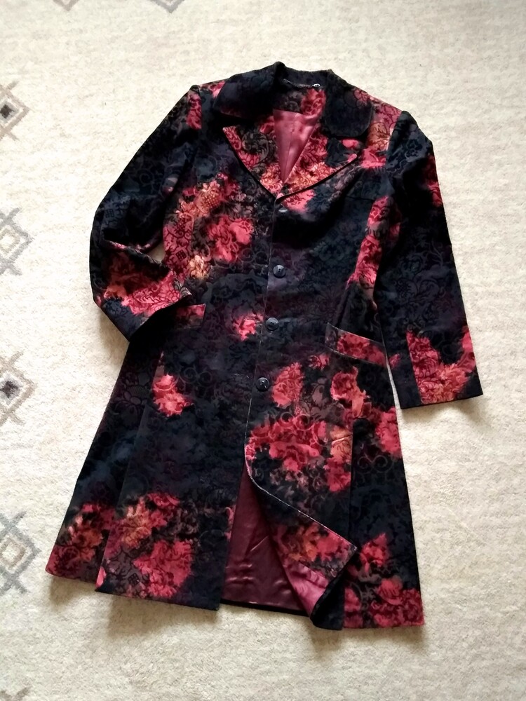 36-38р. дизайнерский джинсовый плащ с бархатным напылением фото №1