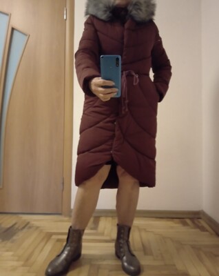 Теплое красивое пальто с карманами и капюшоном, размер 14