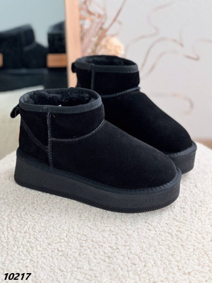 Жіночі чорні замшеві низькі уггі на потовщенній підошві, натуральна замша