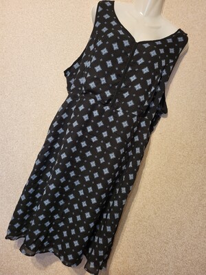 Платье в принт