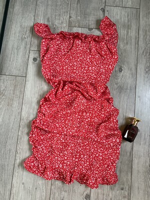 РозпродажСукня валан рюші по боках і ззаду зборка попа буде як пуш-ап над грудями силіконова полоска