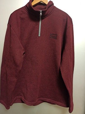 Свитер вязаный новый.