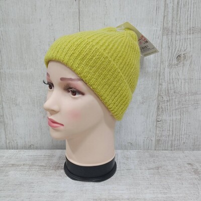 Тепленька, м'якенька шапочка..