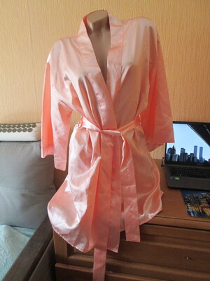 Халатик від Prettylittlething розм S