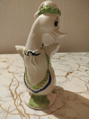 Парцелянова ваза для квітів вінтаж