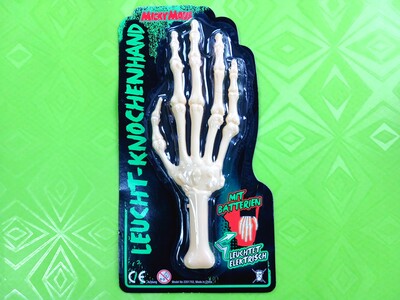 Кістяна рука, Mickey Mouse. Світиться. Іграшки з Німеччини.