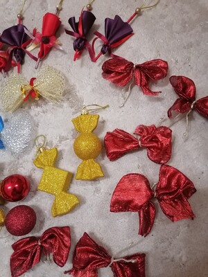 Лот новорічних іграшок( все що на фото)